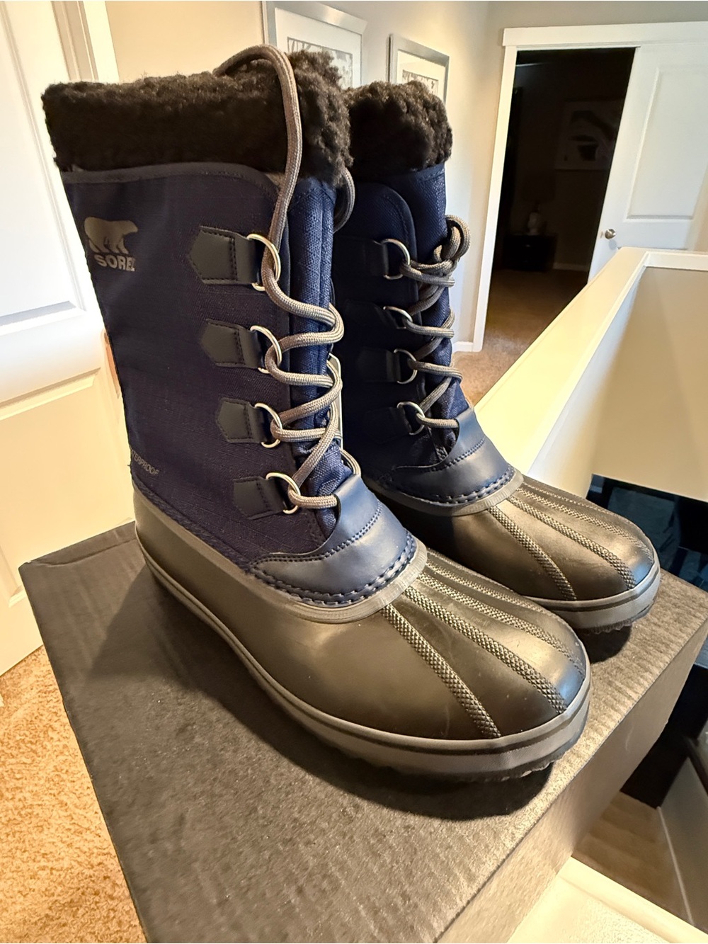 SOREL Men’s Navy & Black Winter Snow Boots 11.5